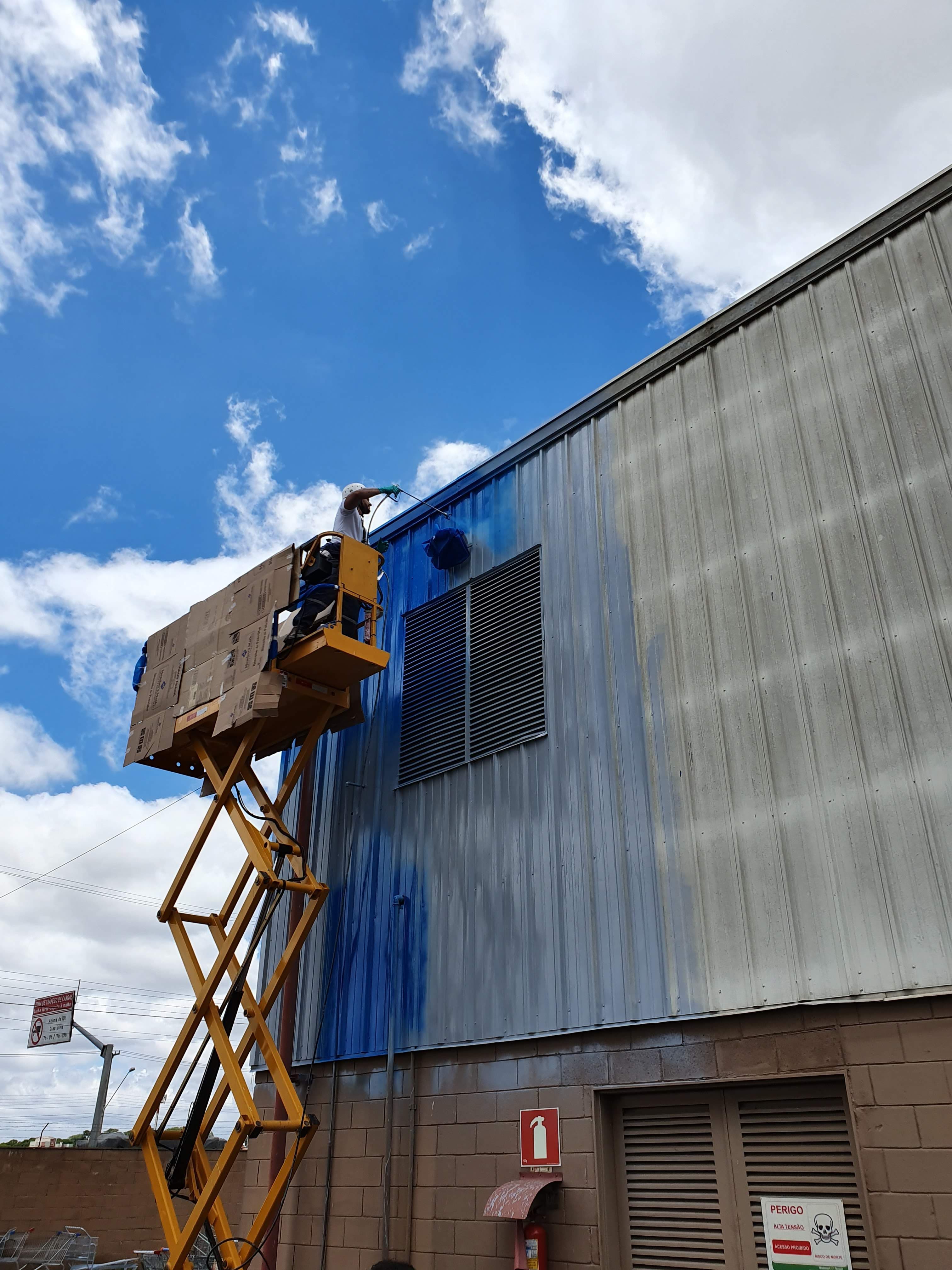 Pintura industrial em ambiente offshore