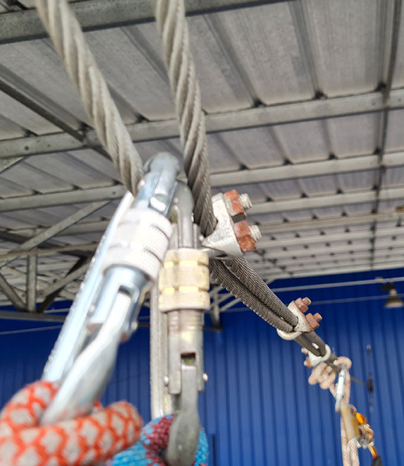 Instalação de Linha de Vida